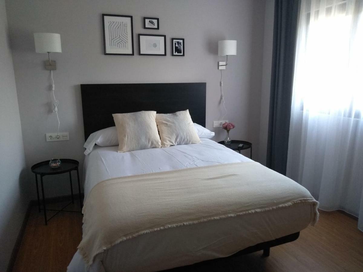 Apartamentos Prestin Onís Eksteriør billede